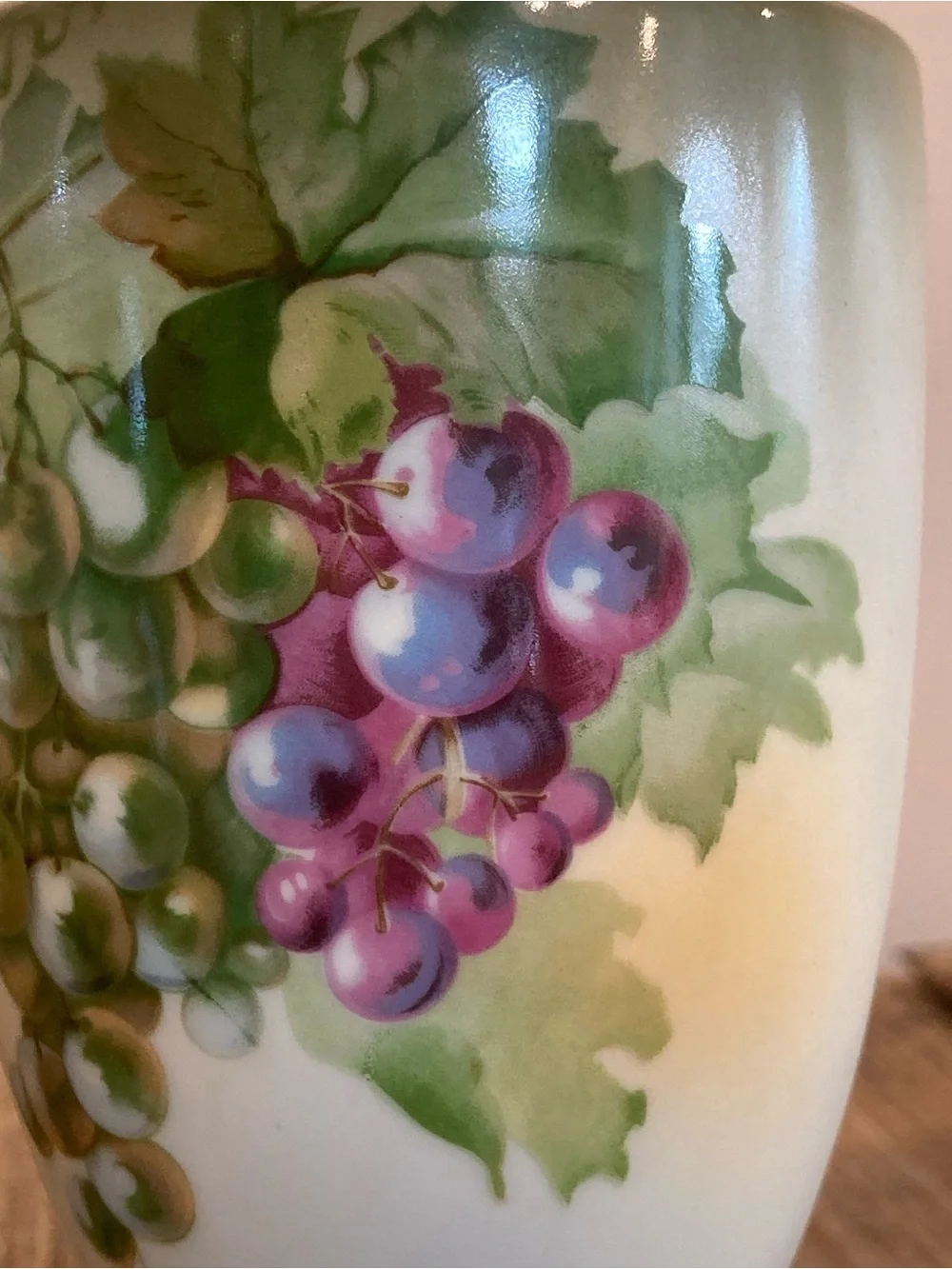 Bavaria A.C. Grape Motif Vase 8.5” Tall A Koch Signed - Picture 7 of 14